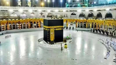 Hajj 2026: Saudi Arabia suspends 21 Umrah companies over rule violations, poor performance