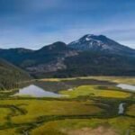 Scientists used geothermal drill-hole temperatures in Oregon’s Cascades and found at least 81 cubic kilometres of water hidden in volcanic rock, nearly 3 times Lake Mead’s capacity
